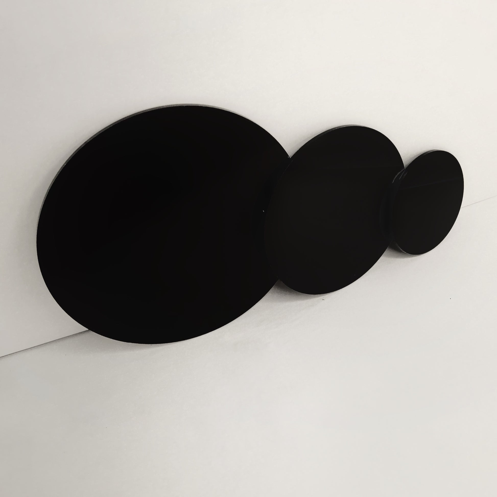 produit_rond_plexiglass_noir_plexia_1000000472